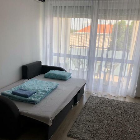 Belle Casa 34 Apartment Debrecen Ngoại thất bức ảnh