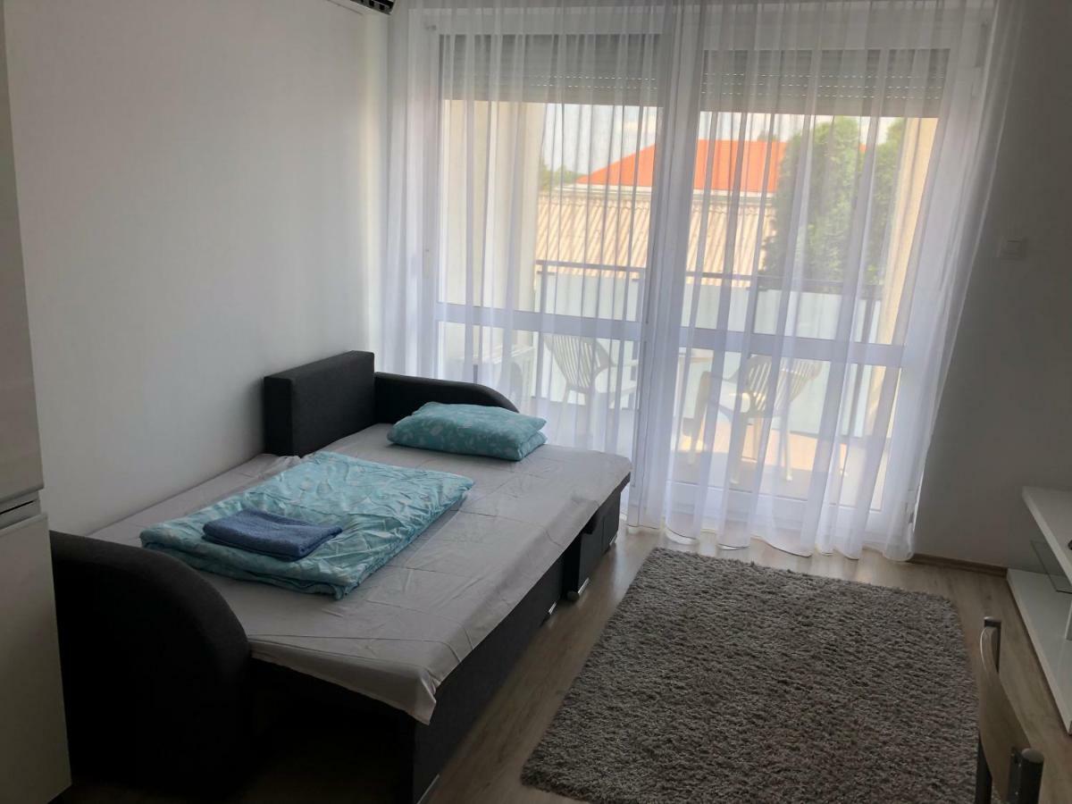 Belle Casa 34 Apartment Debrecen Ngoại thất bức ảnh
