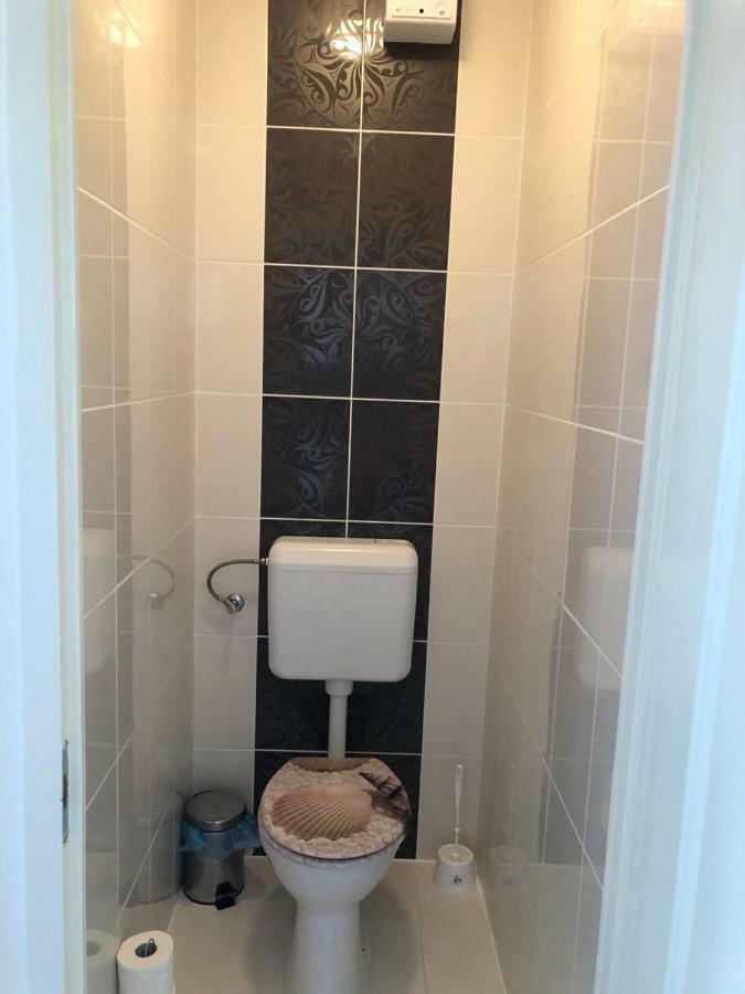 Belle Casa 34 Apartment Debrecen Ngoại thất bức ảnh