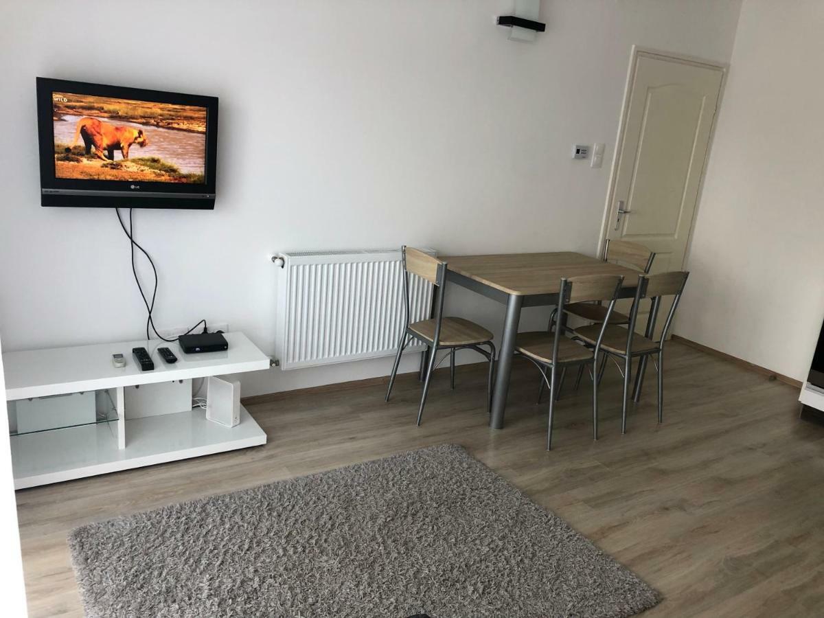 Belle Casa 34 Apartment Debrecen Ngoại thất bức ảnh